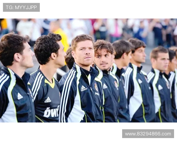 传奇岁月中的足球巨星们回顾他们的辉煌与坚持